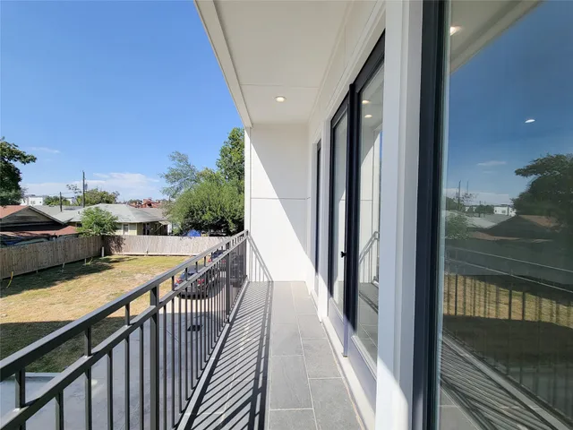 $2,750 | 905 Quitman Street, Unit C, Houston, TX 77009