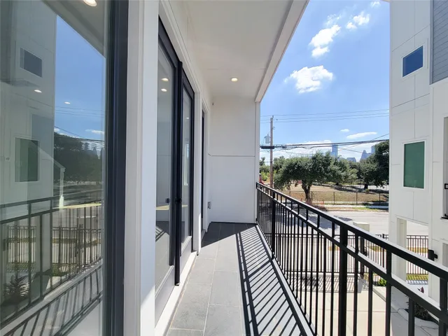 $2,750 | 905 Quitman Street, Unit C, Houston, TX 77009