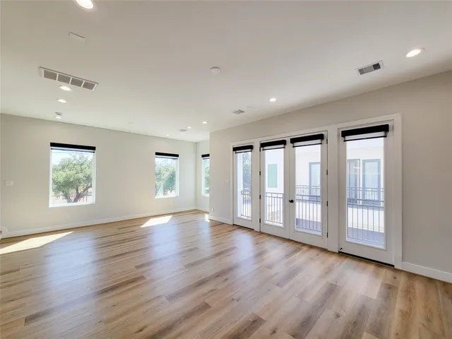 $2,750 | 905 Quitman Street, Unit C, Houston, TX 77009