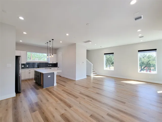 $2,750 | 905 Quitman Street, Unit C, Houston, TX 77009