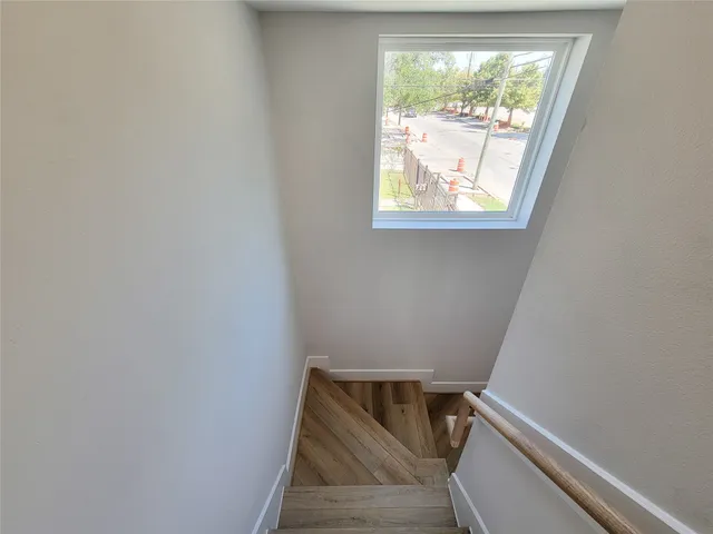 $2,750 | 905 Quitman Street, Unit C, Houston, TX 77009