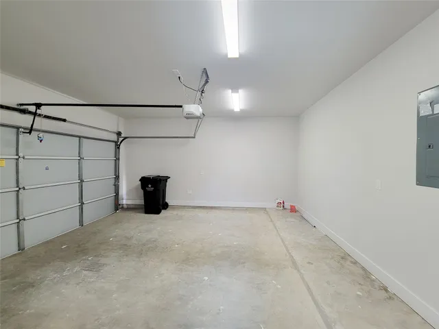 $2,750 | 905 Quitman Street, Unit C, Houston, TX 77009