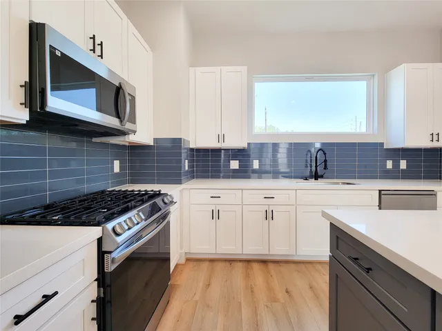 $2,750 | 905 Quitman Street, Unit C, Houston, TX 77009