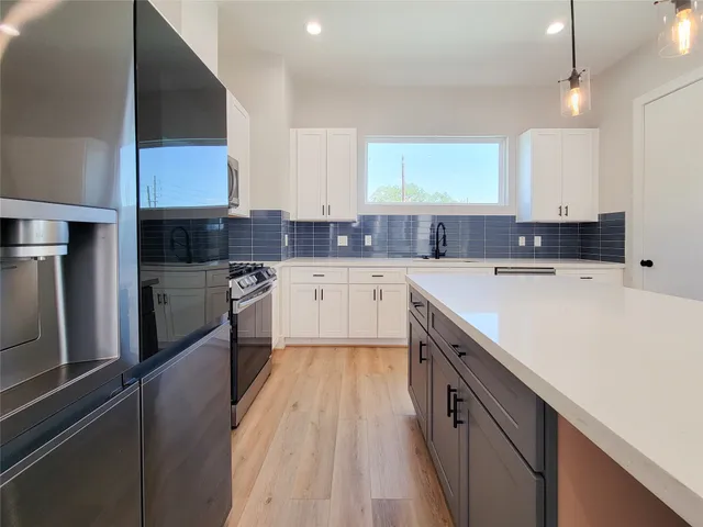 $2,750 | 905 Quitman Street, Unit C, Houston, TX 77009