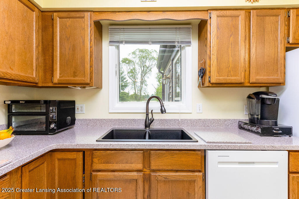 5710 Academic Way Haslett, MI 48840 - Photo 8 of 35 Final-6