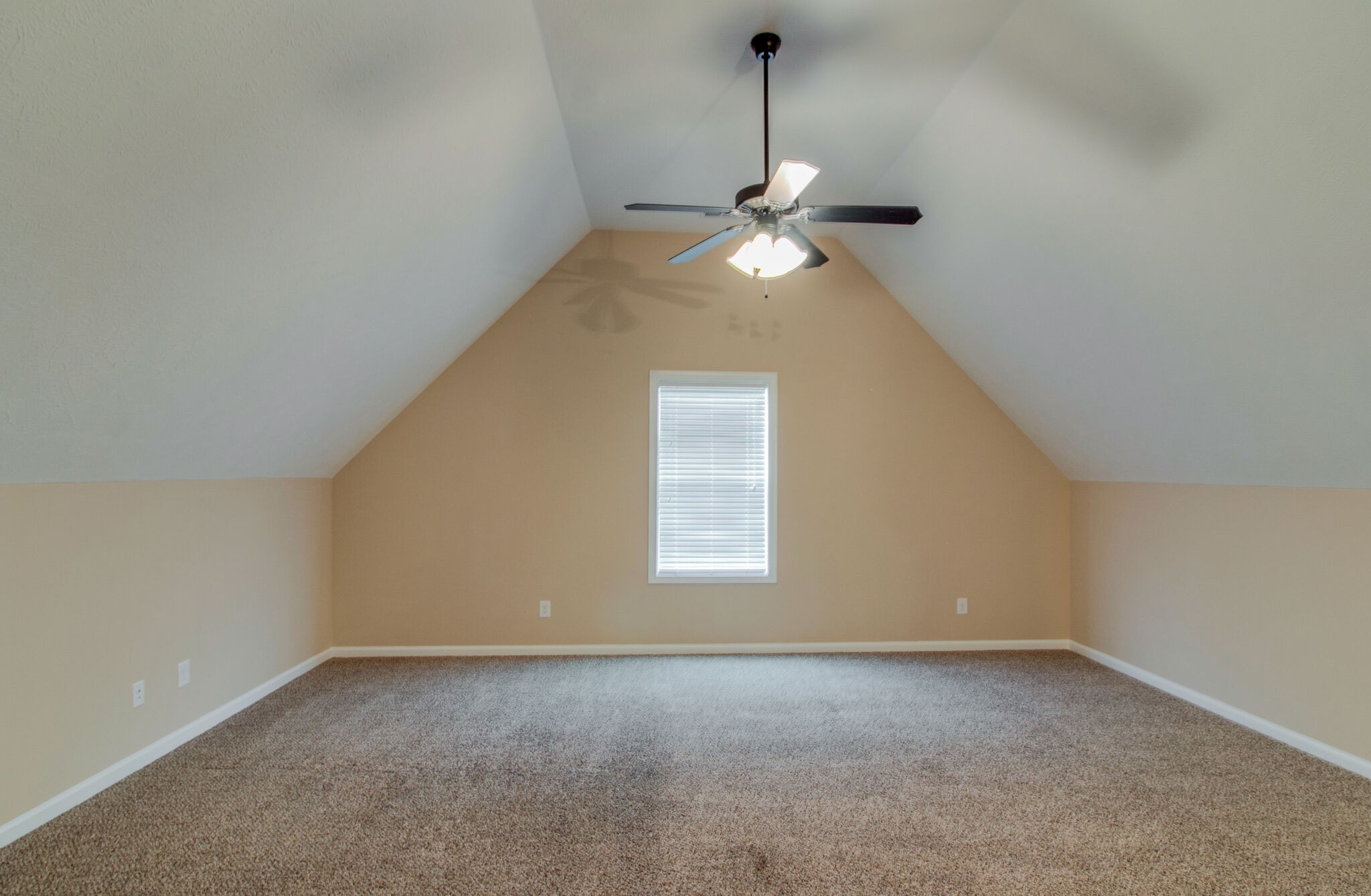3744 Suiter Road Clarksville, TN 37040 - Photo 16 of 26 a view of a window in a room
