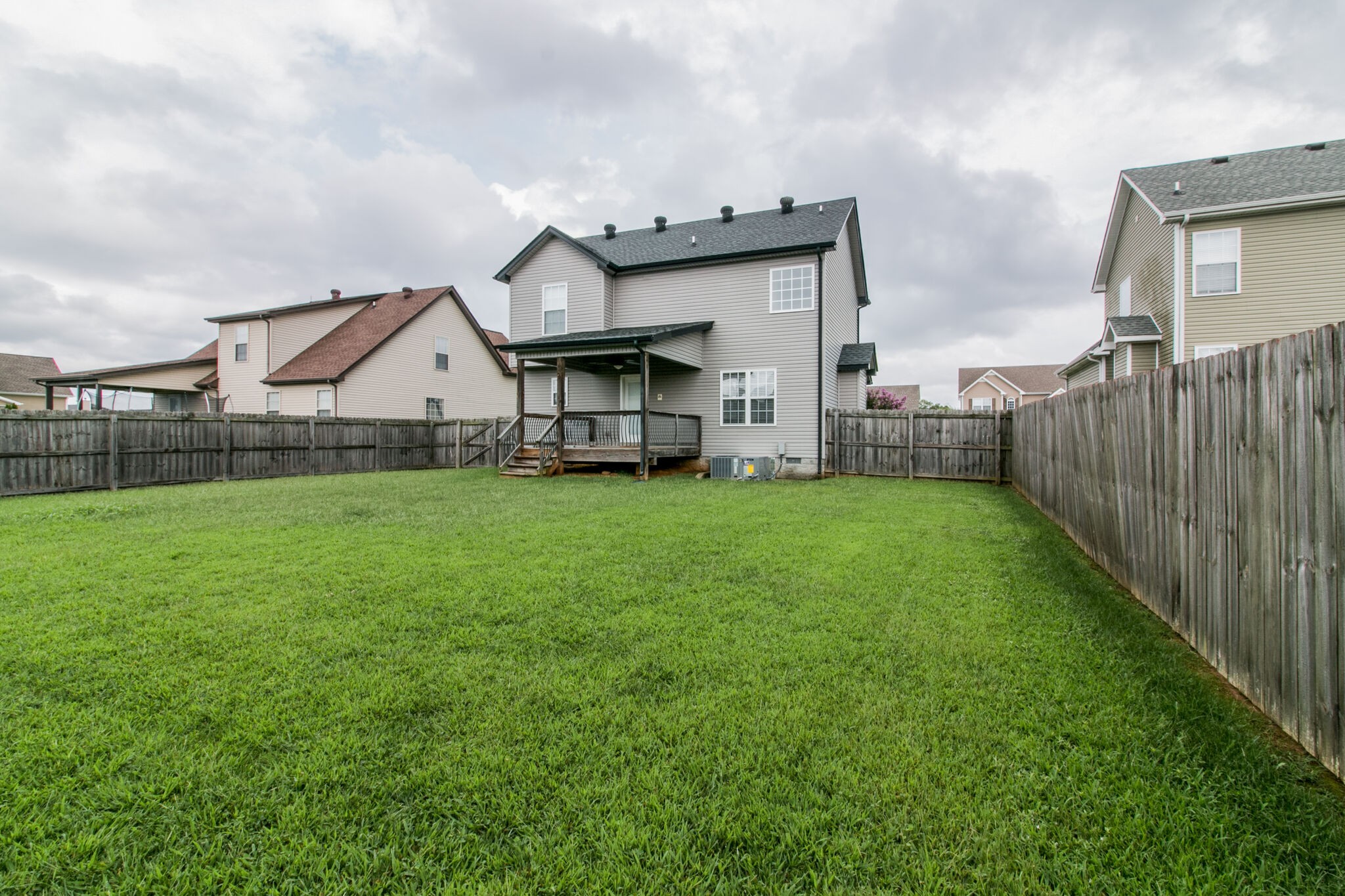 3744 Suiter Road Clarksville, TN 37040 - Photo 25 of 26 a view of a house with a yard and porch