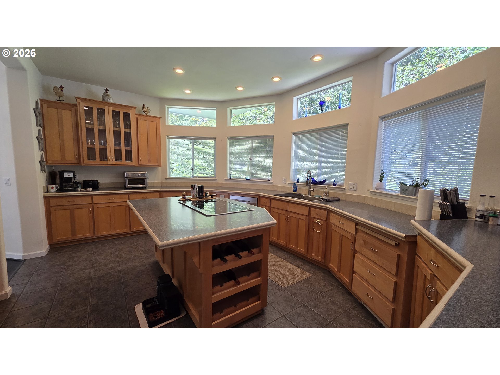 30245 Hummingbird Hill Road Gold Beach, OR 97444 - Photo 21 of 47