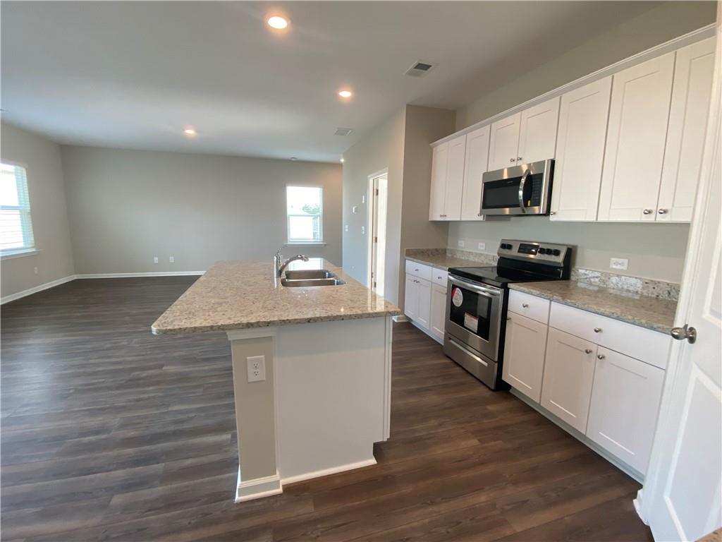 101 Seed Lane Pendergrass, GA 30567 - Photo 4 of 21