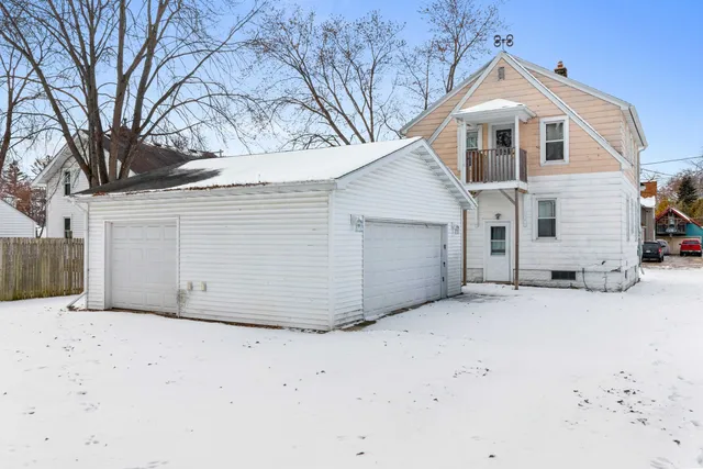 $259,900 | 1430 North Graceland Avenue, Appleton, WI 54911