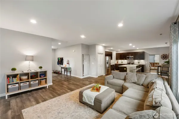 $649,950 | 329 South Spruce Street, Buckley, WA 98321