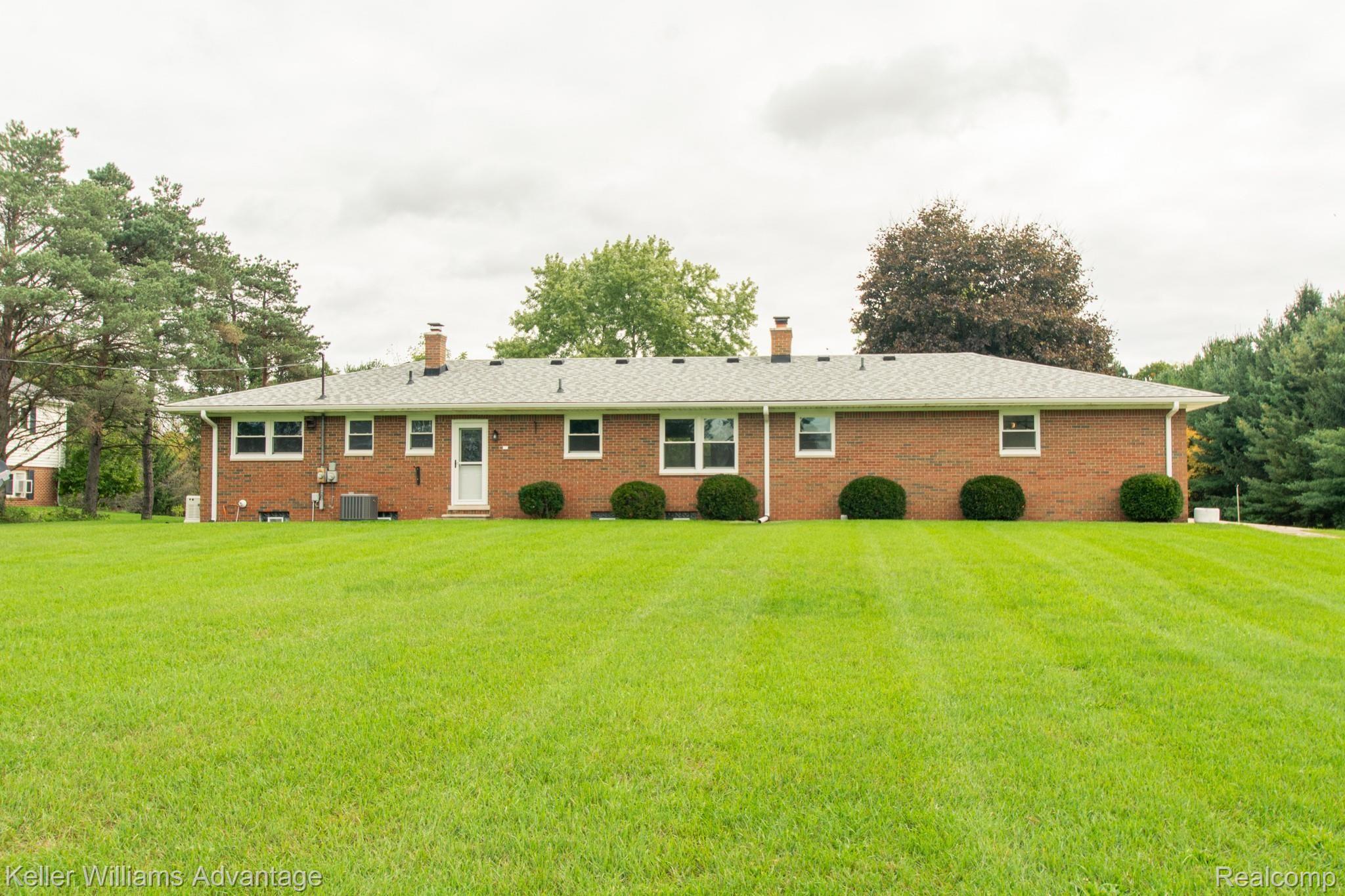 9460 Warner Road Saline, MI 48176 - Photo 2 of 39 9046 Warner-Back 1.jpg