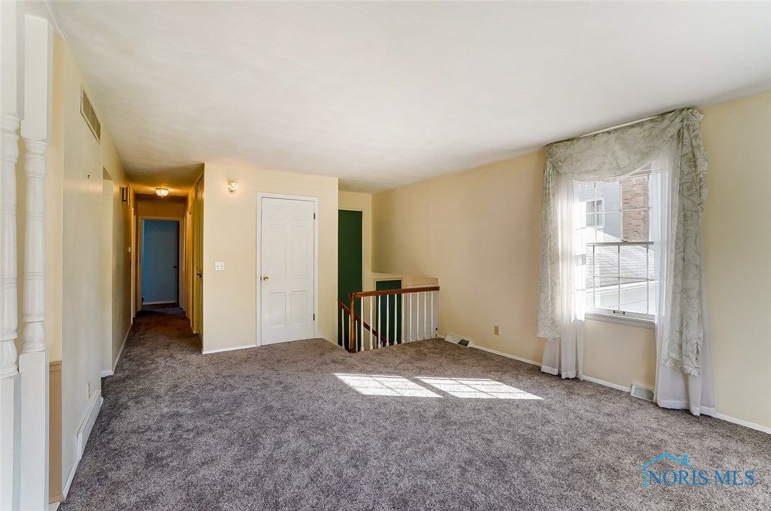 6468 Longfellow Road Sylvania, OH 43560 - Photo 6 of 40 Gallery Image 6