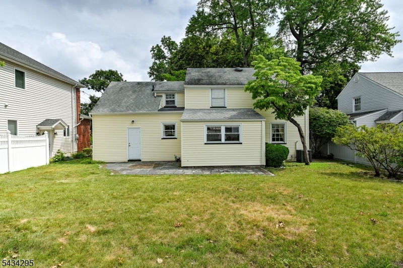 328 Plymouth Road Union, NJ 07083 - Photo 32 of 32