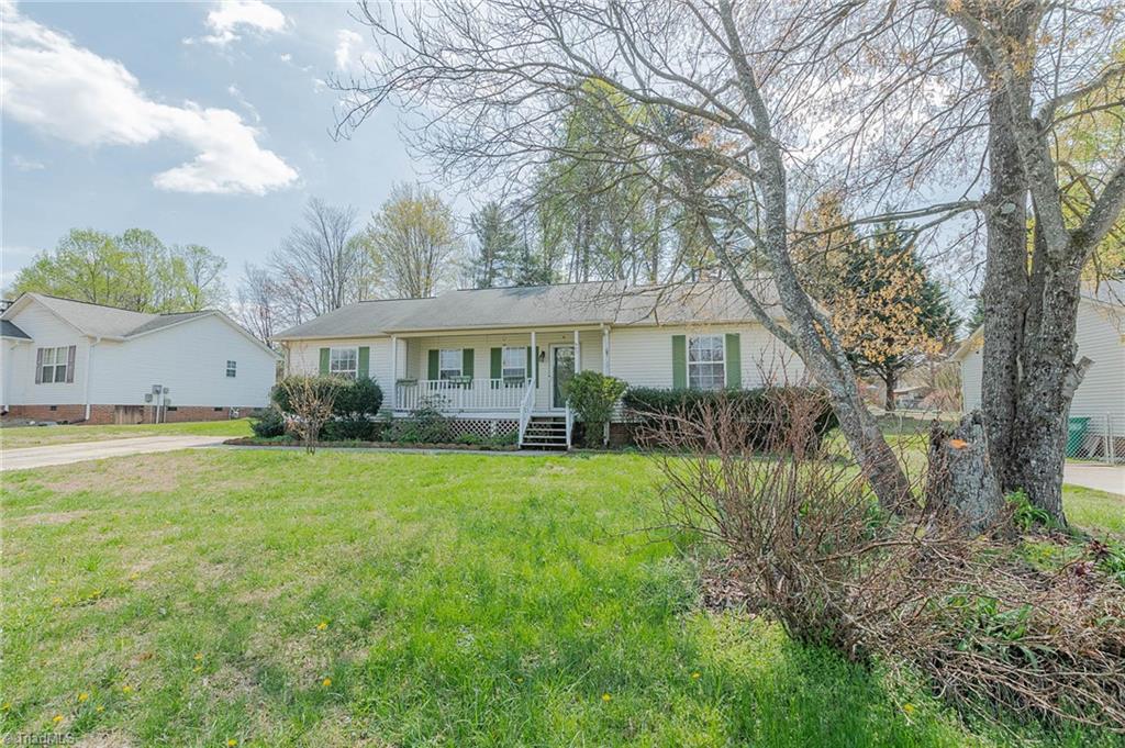 607 Ladford Lane High Point, NC 27265 - Photo 2 of 30