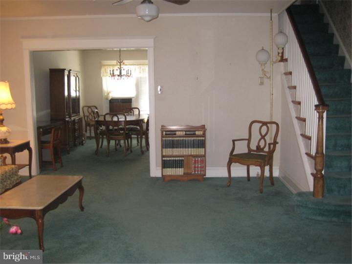 5940 Frontenac Street Philadelphia, PA 19149 - Photo 7 of 24 Living Room