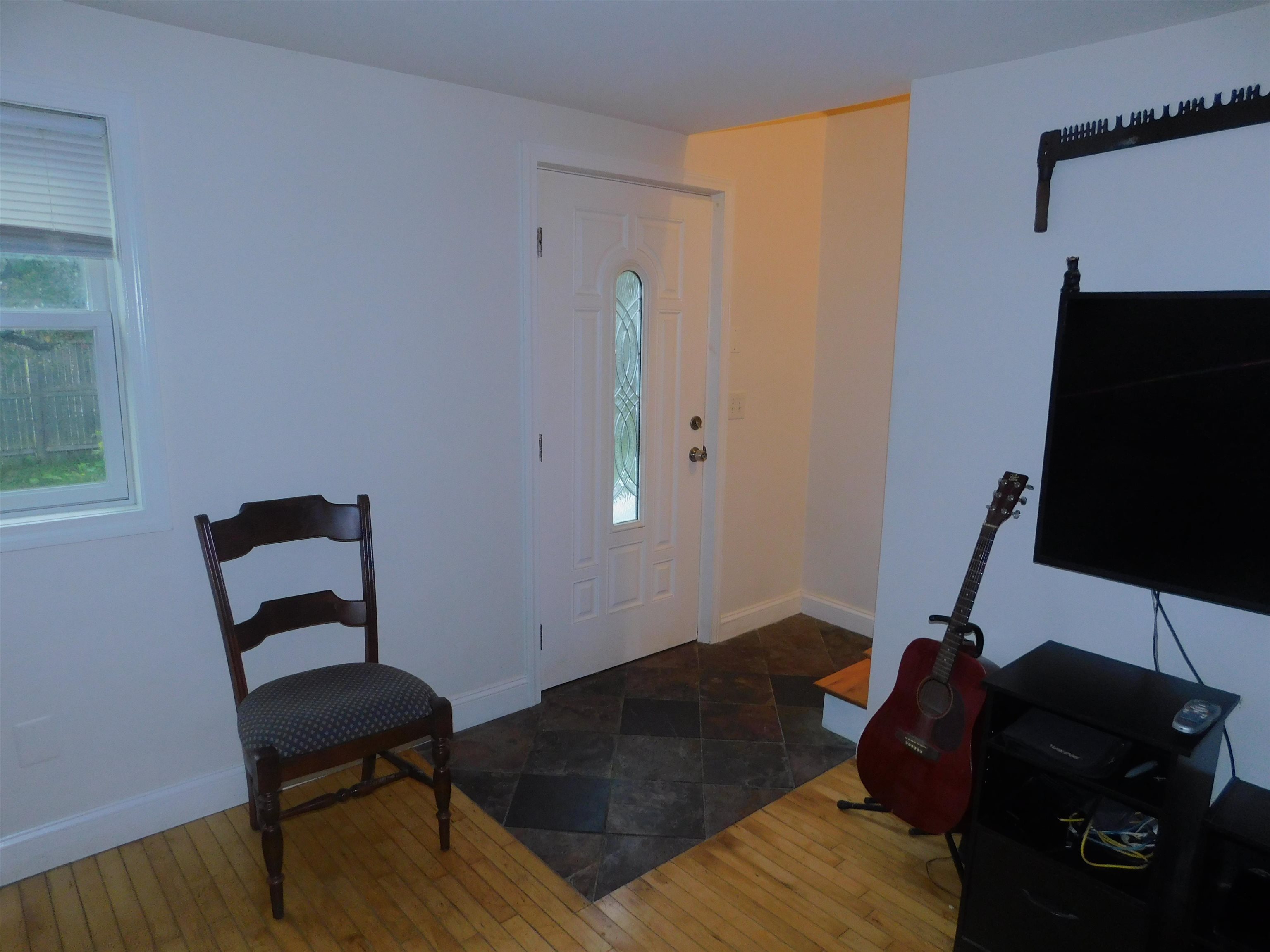 329 1/2 Main Dunstable Road Nashua, NH 03062 - Photo 11 of 37 Gallery Image 11