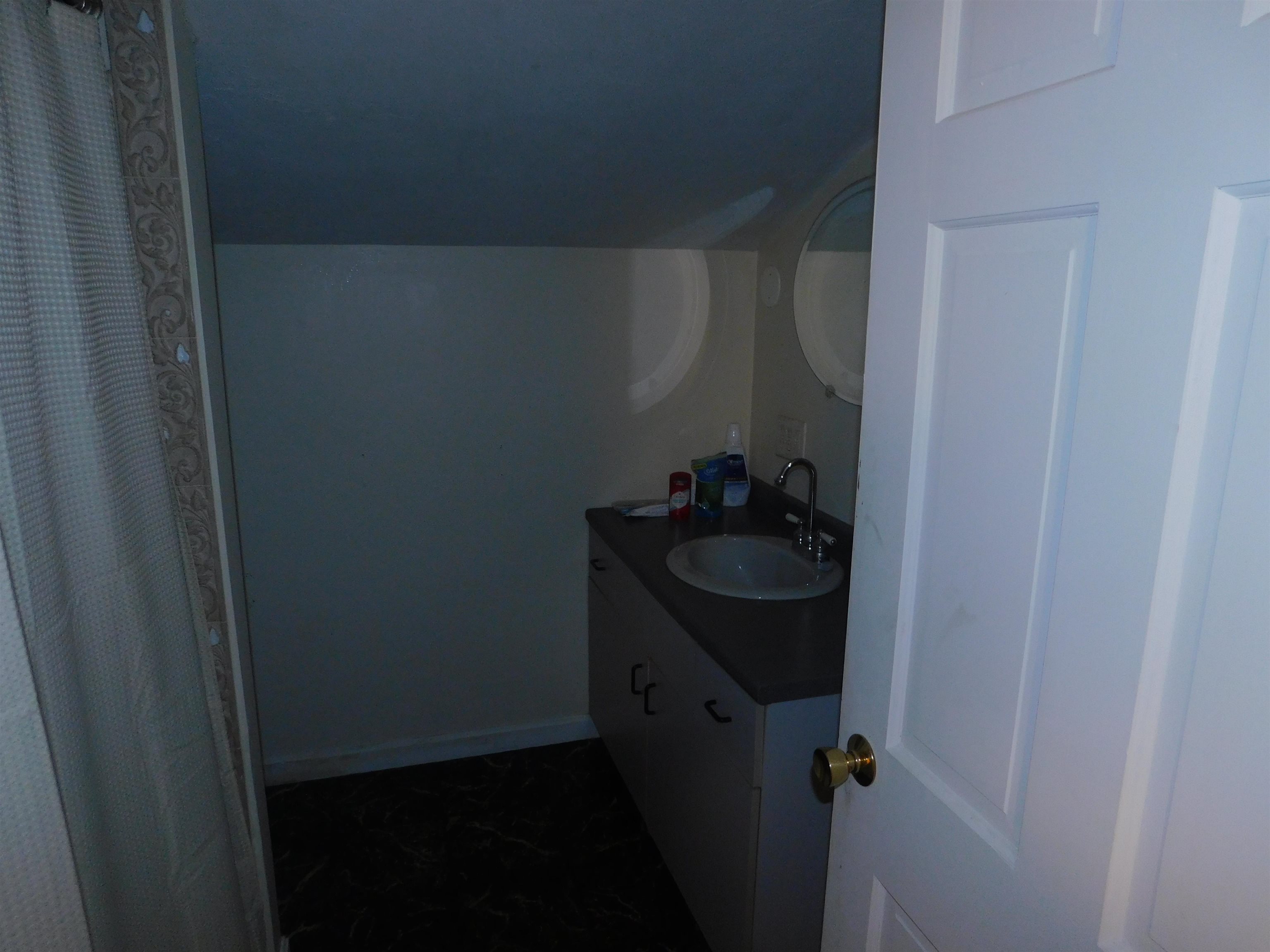 329 1/2 Main Dunstable Road Nashua, NH 03062 - Photo 17 of 37 Gallery Image 17