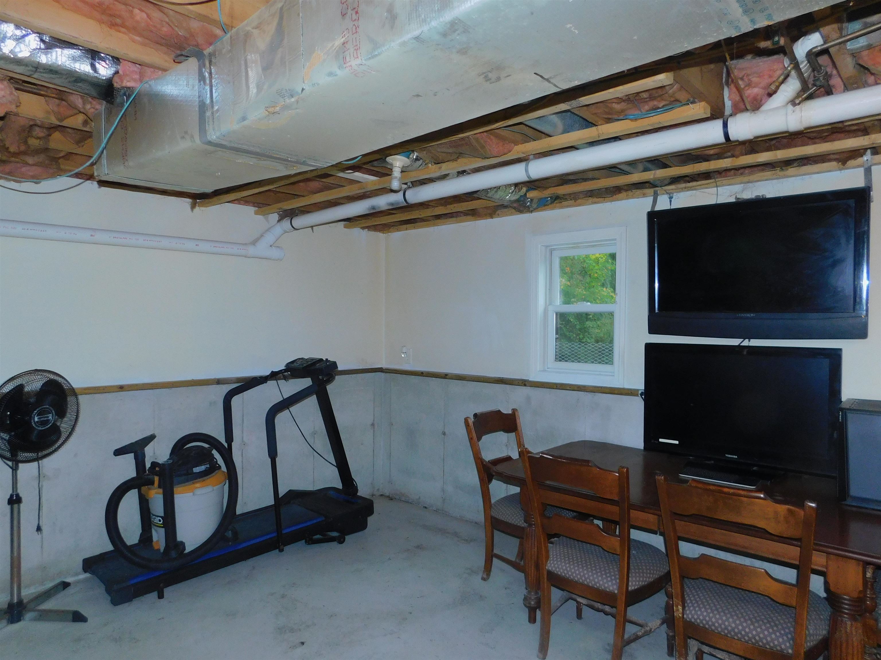 329 1/2 Main Dunstable Road Nashua, NH 03062 - Photo 23 of 37 Gallery Image 23