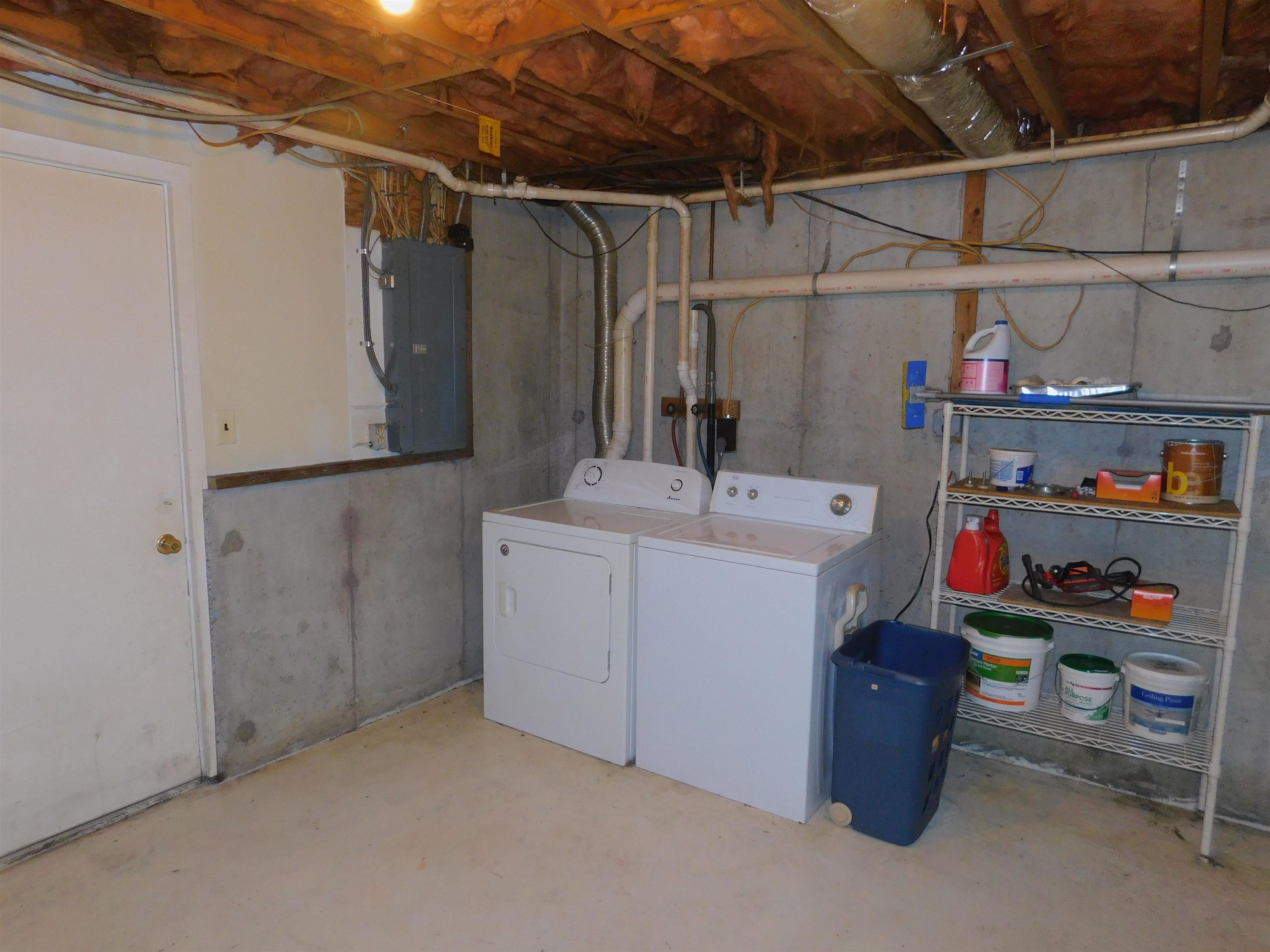 329 1/2 Main Dunstable Road Nashua, NH 03062 - Photo 28 of 37 Gallery Image 28