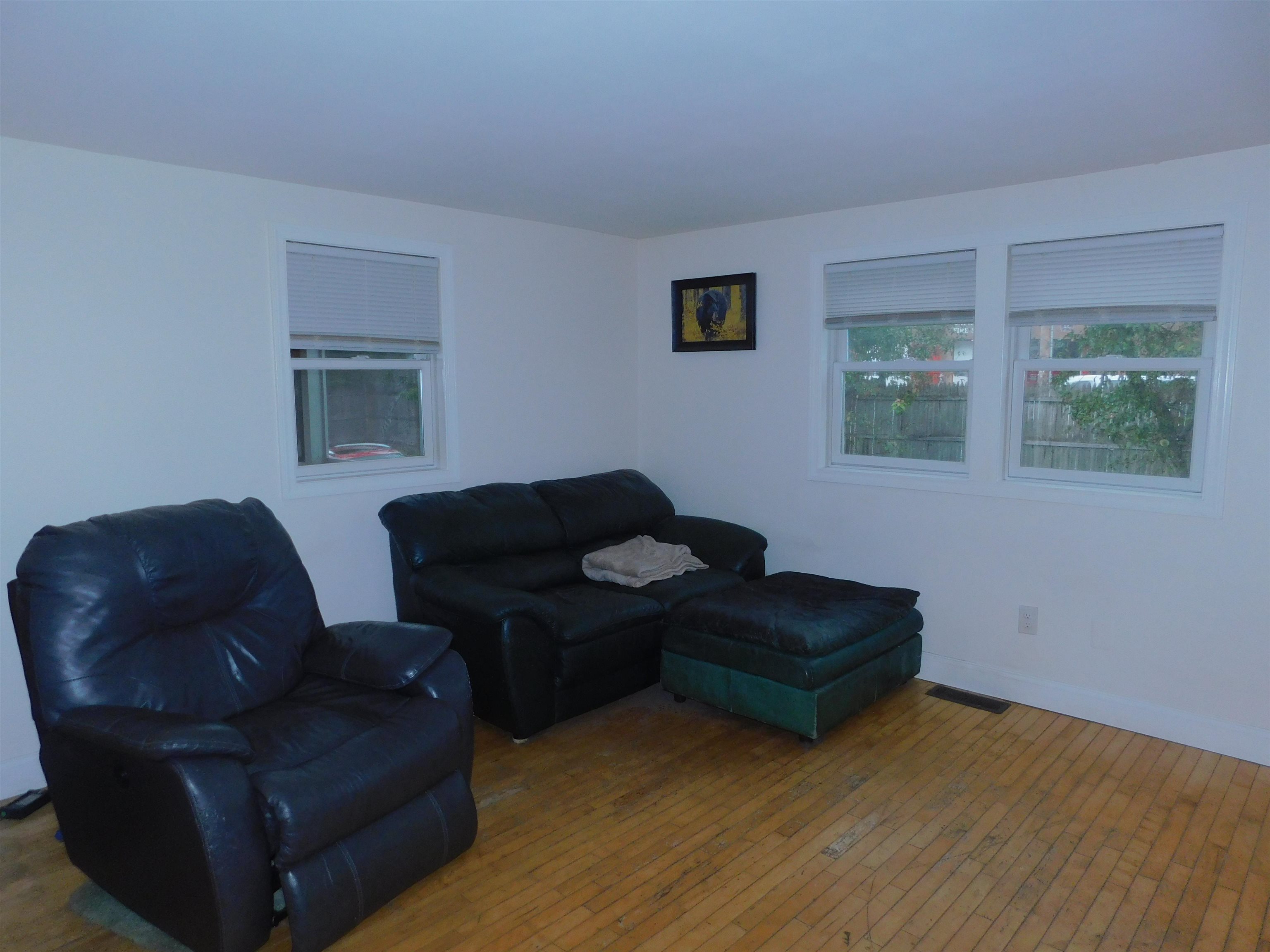 329 1/2 Main Dunstable Road Nashua, NH 03062 - Photo 5 of 37 Gallery Image 5