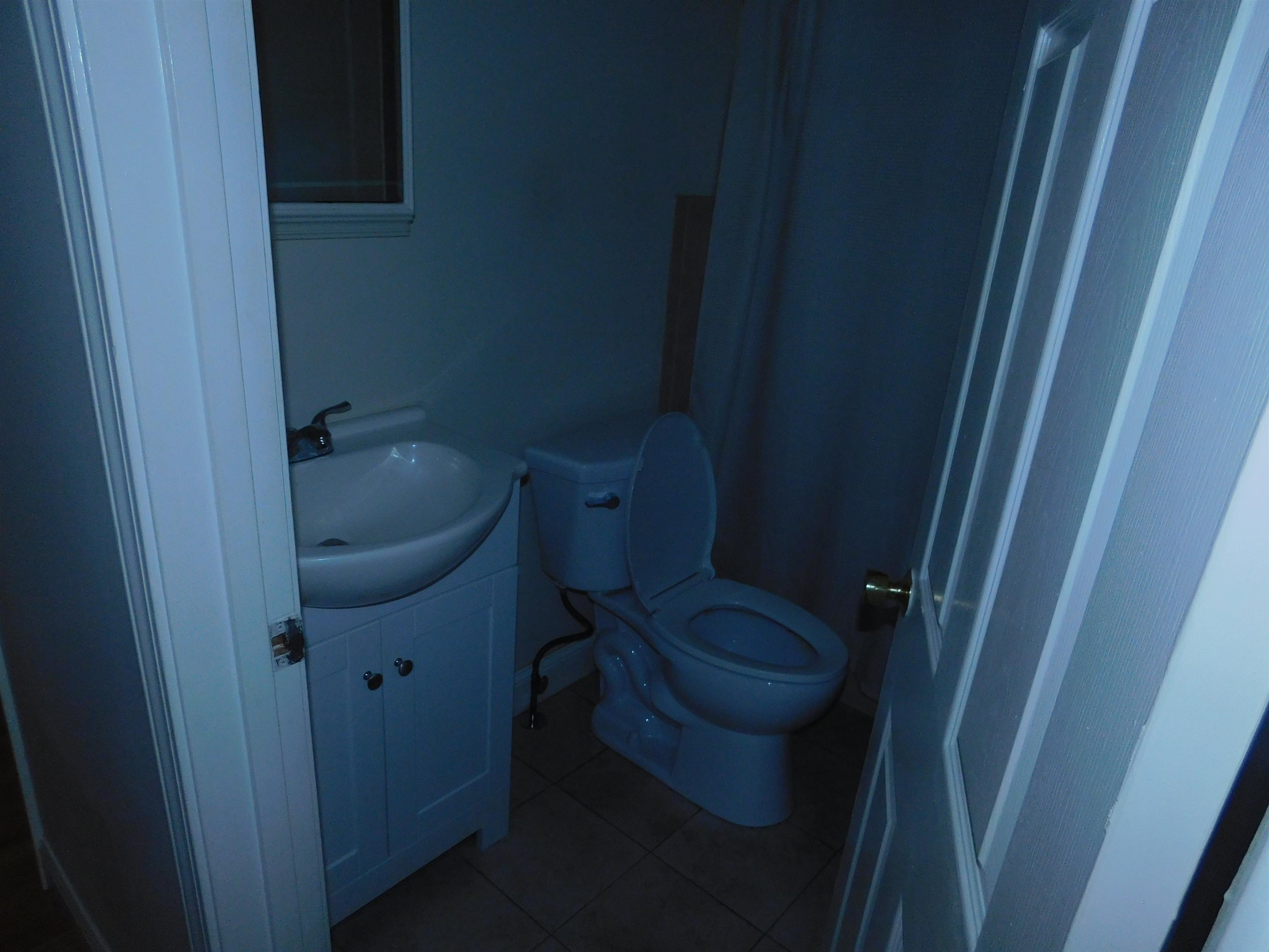 329 1/2 Main Dunstable Road Nashua, NH 03062 - Photo 7 of 37 Gallery Image 7