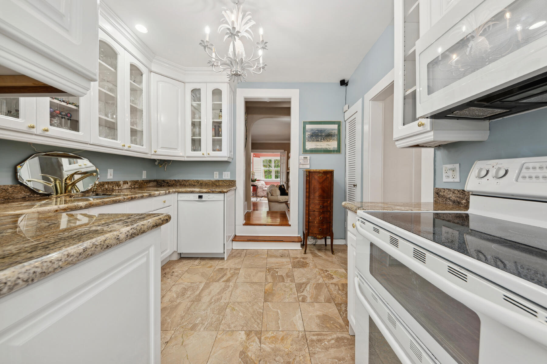 221 Westminster Road West Palm Beach, FL 33405 - Photo 13 of 25 09