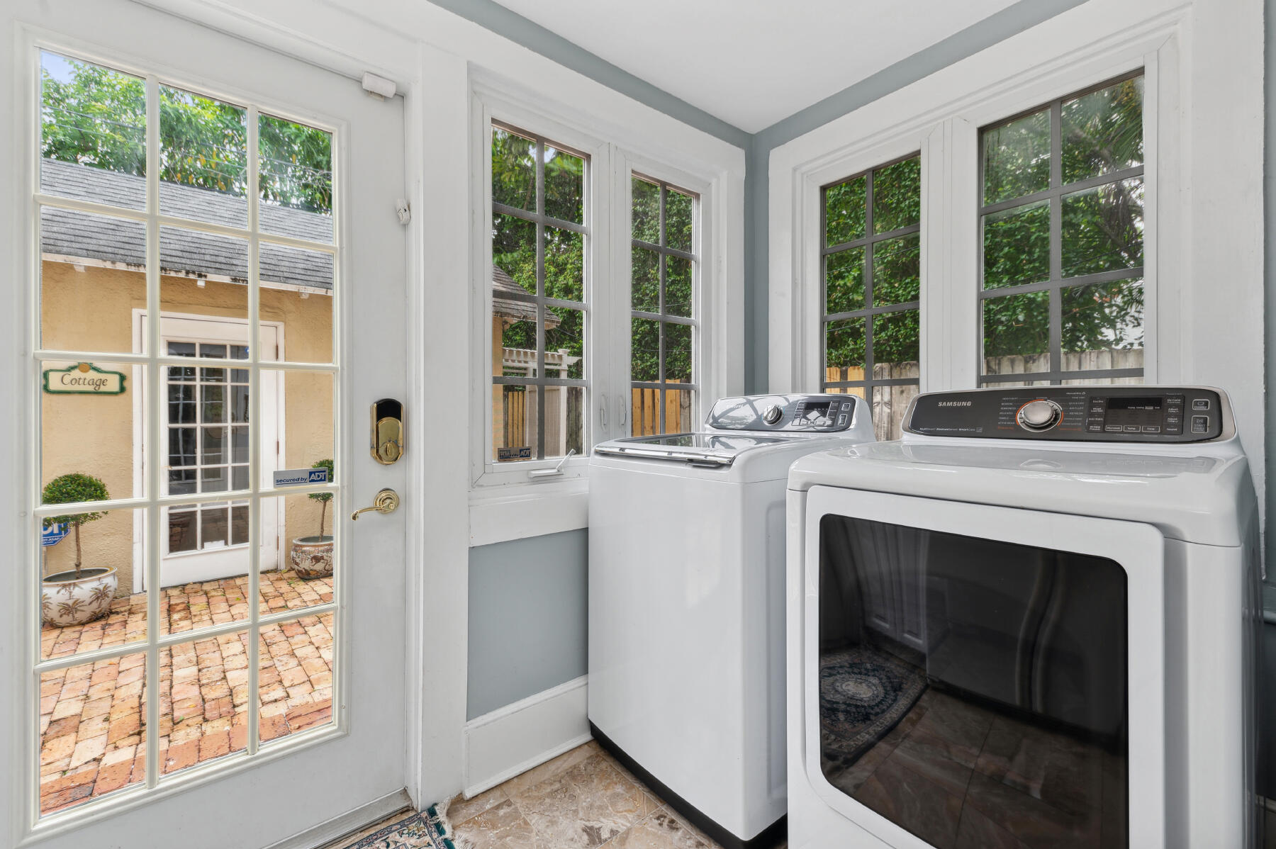 221 Westminster Road West Palm Beach, FL 33405 - Photo 21 of 25 17