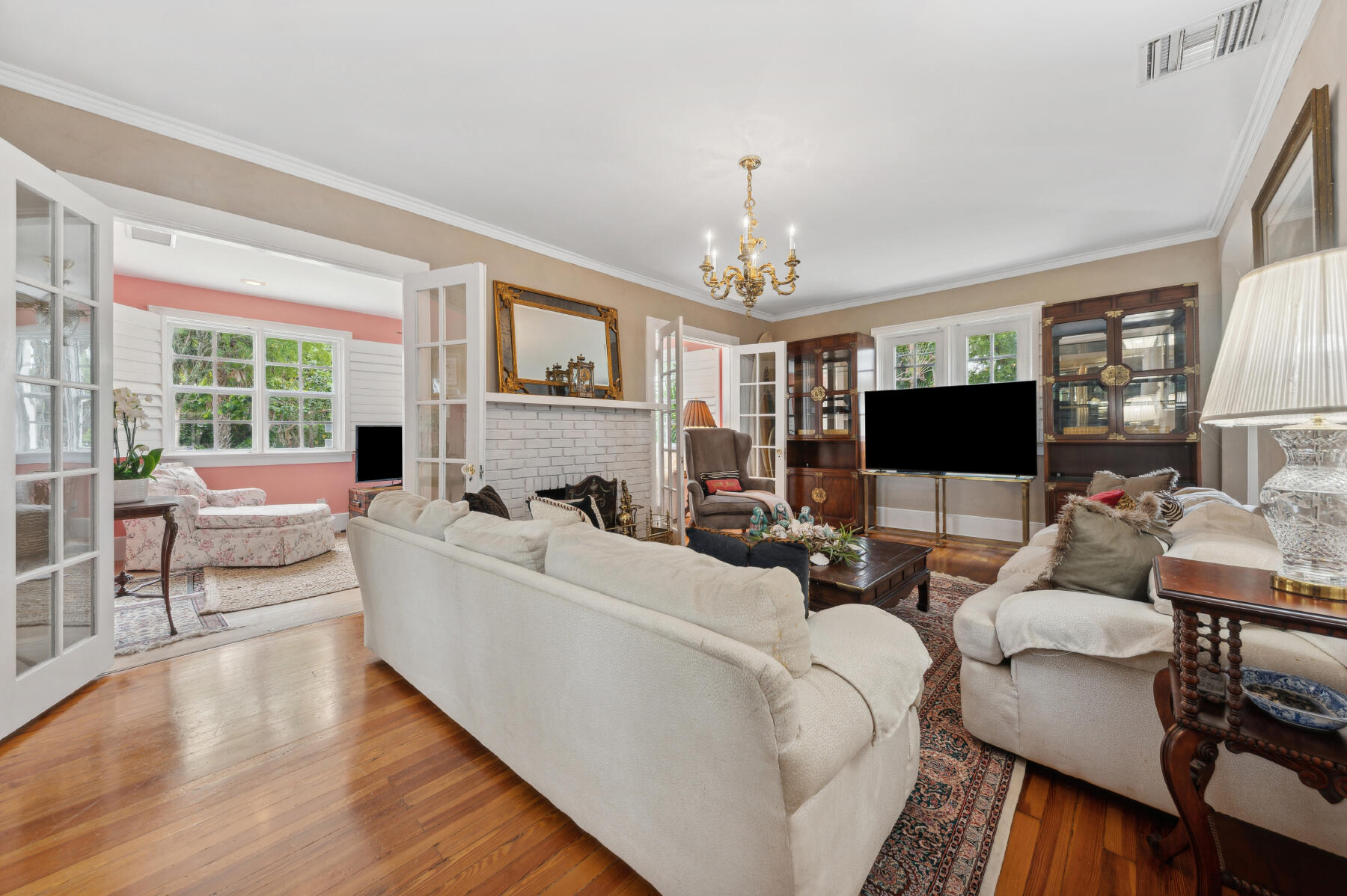 221 Westminster Road West Palm Beach, FL 33405 - Photo 7 of 25 04