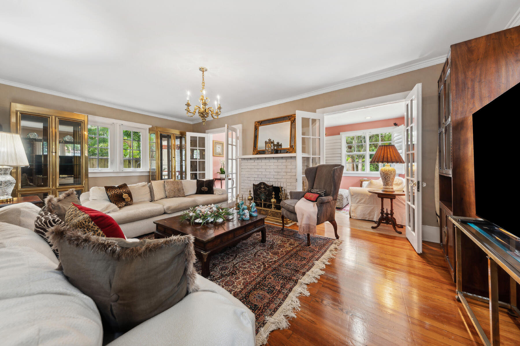 221 Westminster Road West Palm Beach, FL 33405 - Photo 9 of 25 05