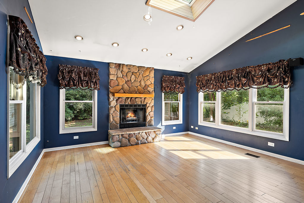2220 Scott Road Northbrook, IL 60062 - Photo 9 of 22 Gallery Image 9