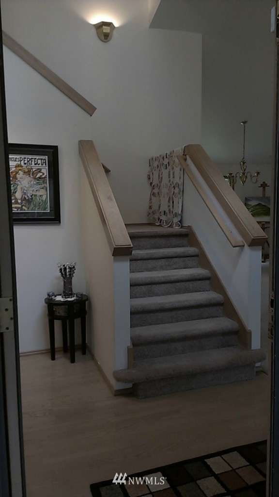 2611 242nd Place Southeast Bothell, WA 98021 - Photo 7 of 15