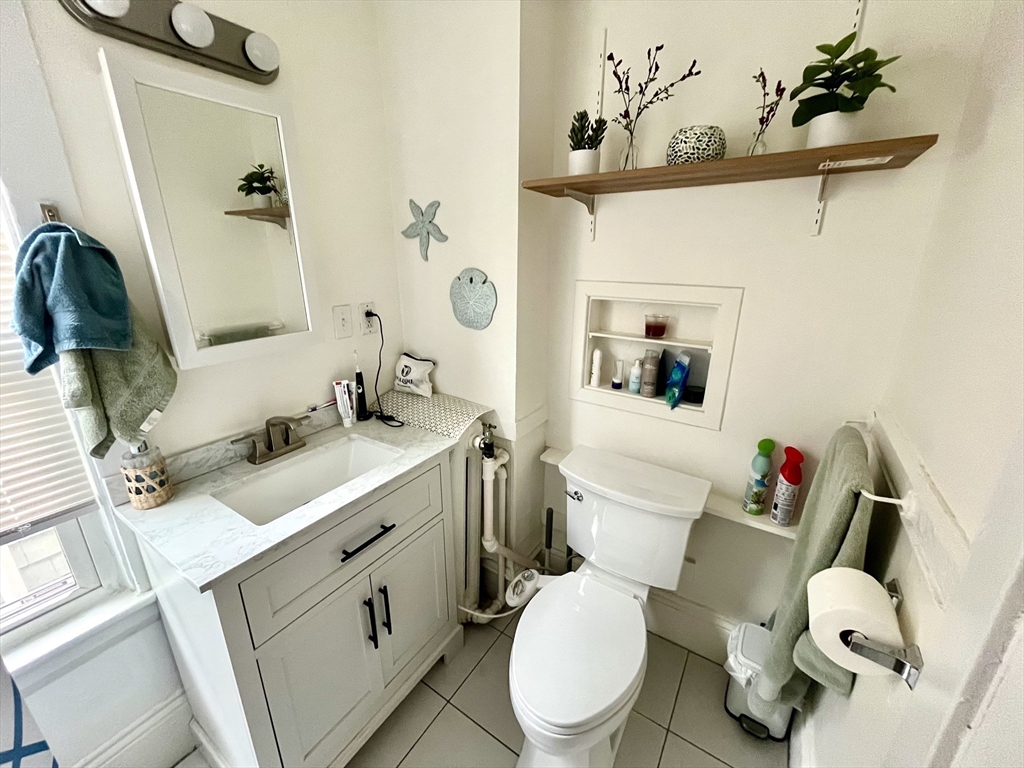 26 Appleton Street, Unit 2 Somerville, MA 02144 - Photo 8 of 9