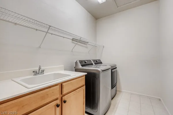 $2,620 | 908 Lynne Harbor Avenue, Henderson, NV 89002