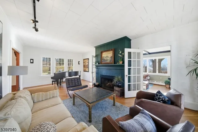 $799,000 | 423 Essex Avenue, Boonton, NJ 07005