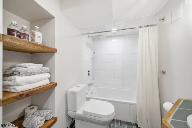 $799,000 | 423 Essex Avenue, Boonton, NJ 07005