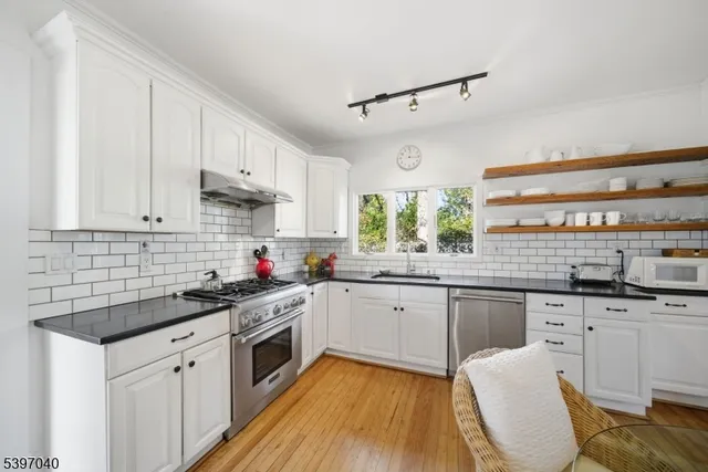 $799,000 | 423 Essex Avenue, Boonton, NJ 07005