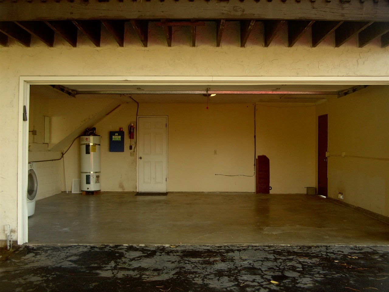 2023 East Mission Road Fallbrook, CA 92028 - Photo 4 of 14