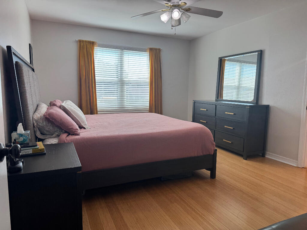 402 Sandy Ridge Circle Mary Esther, FL 32569 - Photo 8 of 14 42198_6a0c6f14dfb3f_05.19.2026_image-8