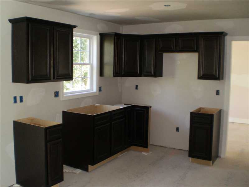 160 Budlong Road Cranston, RI 02920 - Photo 2 of 6 Exterior Front.