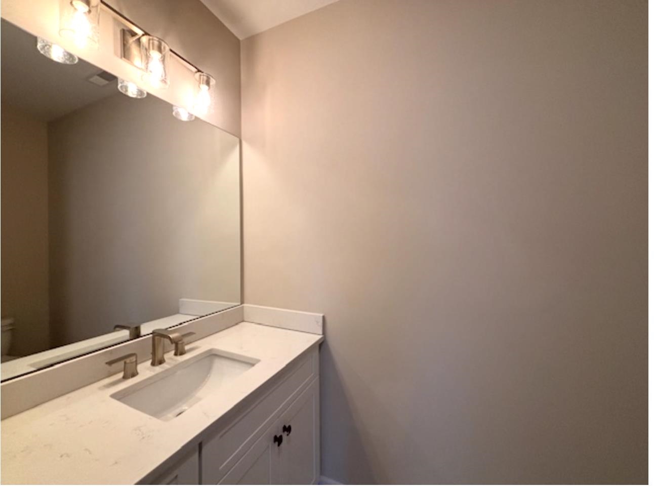 31 Thompson Road North Hampton, NH 03862 - Photo 11 of 26