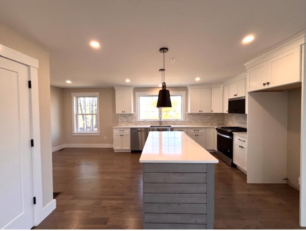 31 Thompson Road North Hampton, NH 03862 - Photo 4 of 26