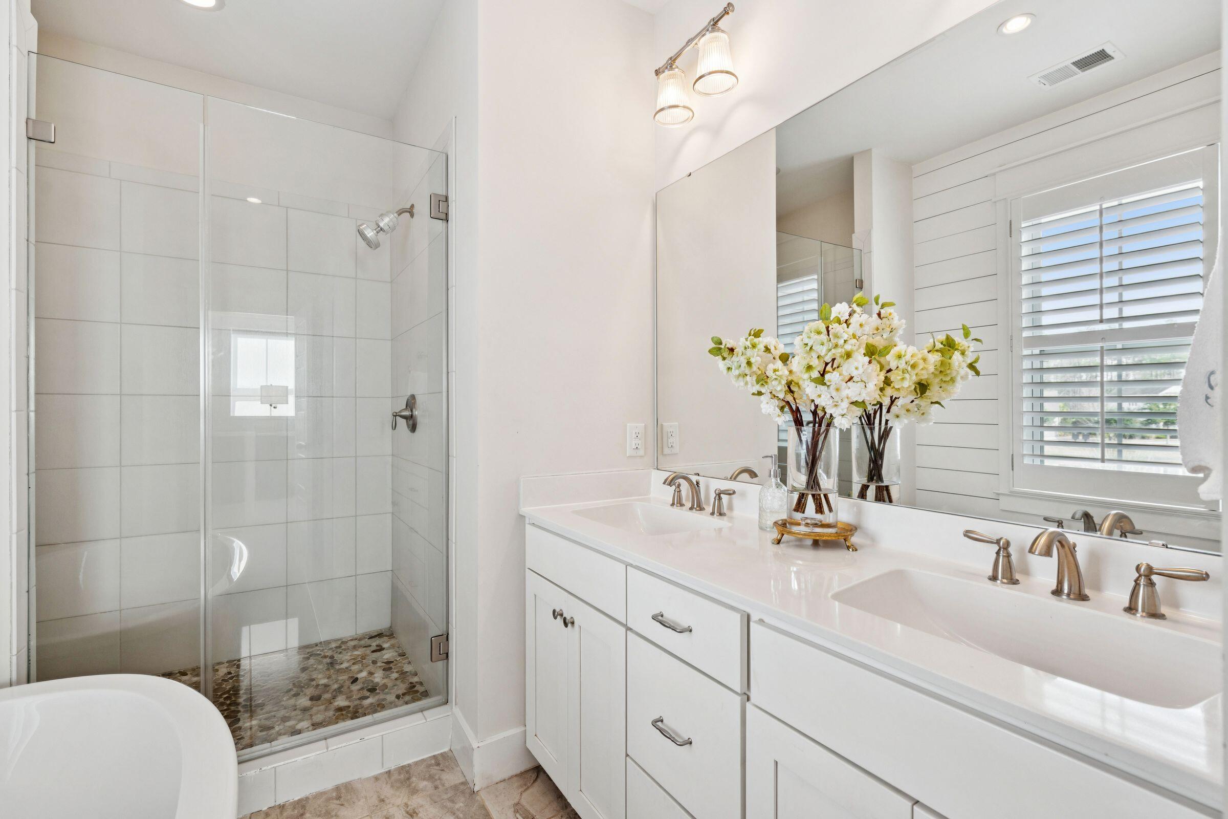 1580 Cranes Nest Road Mount Pleasant, SC 29466 - Photo 21 of 36 1580 master bath