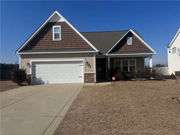 $2,400 | 1544 Vandenberg Drive, Fayetteville, NC 28312