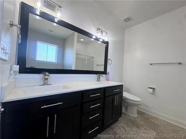 $2,400 | 1544 Vandenberg Drive, Fayetteville, NC 28312