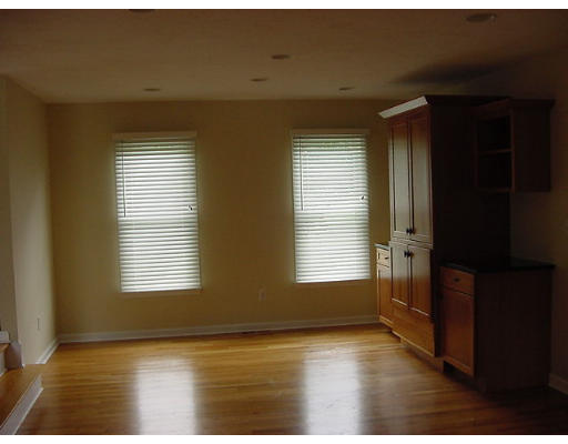 6 Whitridge Road Natick, MA 01760 - Photo 4 of 12 Gallery Image 4