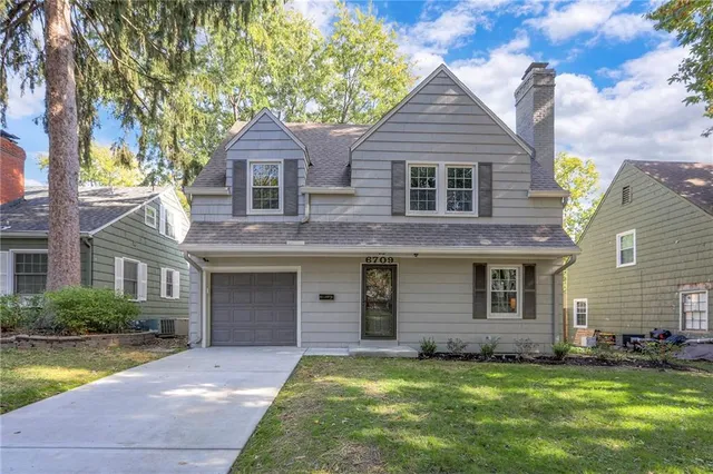 $535,000 | 6709 Cherry Street, Kansas City, MO 64131