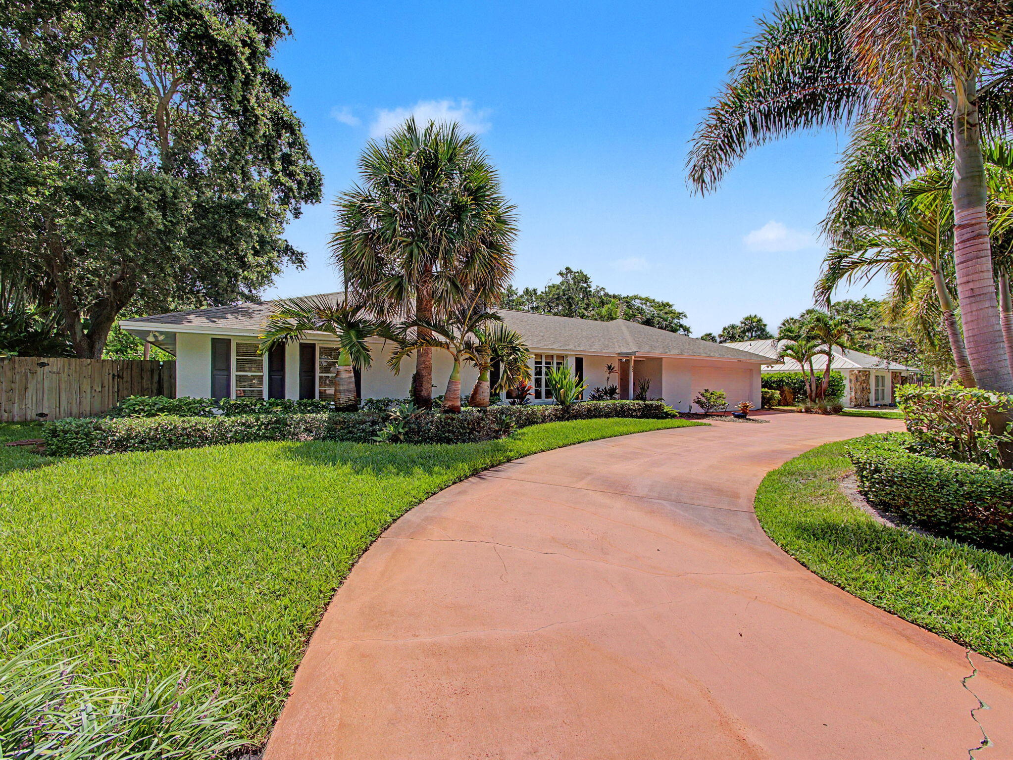 22 Banyan Road Sewall's Point, FL 34996 - Photo 4 of 47 3-web-or-mls-003