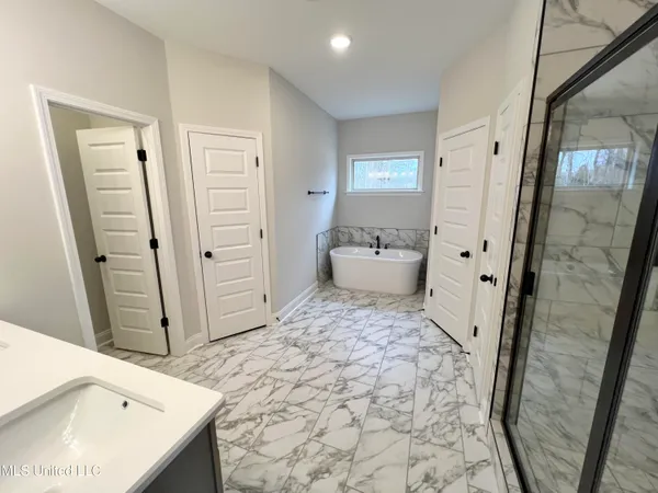 $419,900 | 2466 Scott Mdws Lane, Hernando, MS 38632