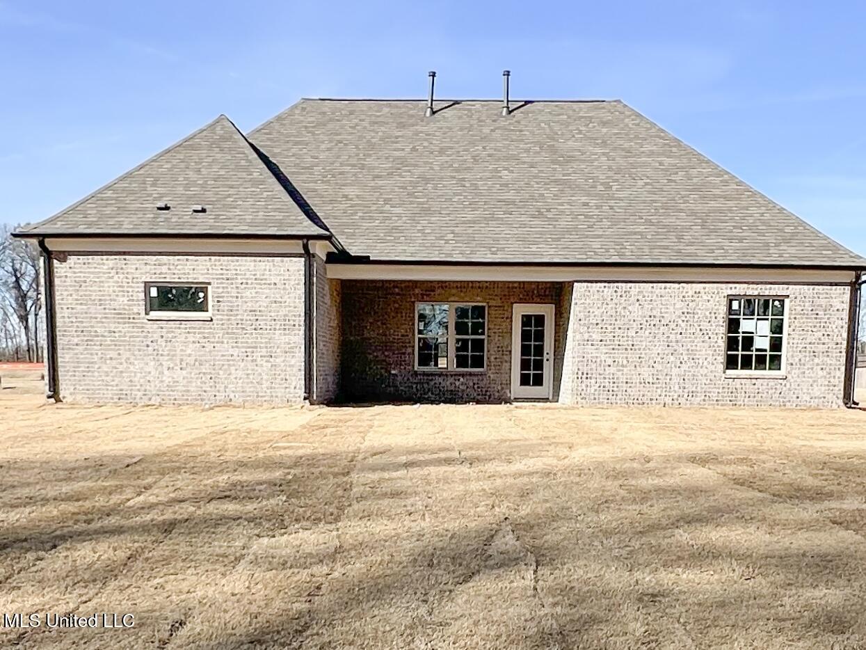 2466 Scott Mdws Lane Hernando, MS 38632 - Photo 3 of 24 IMG_5162